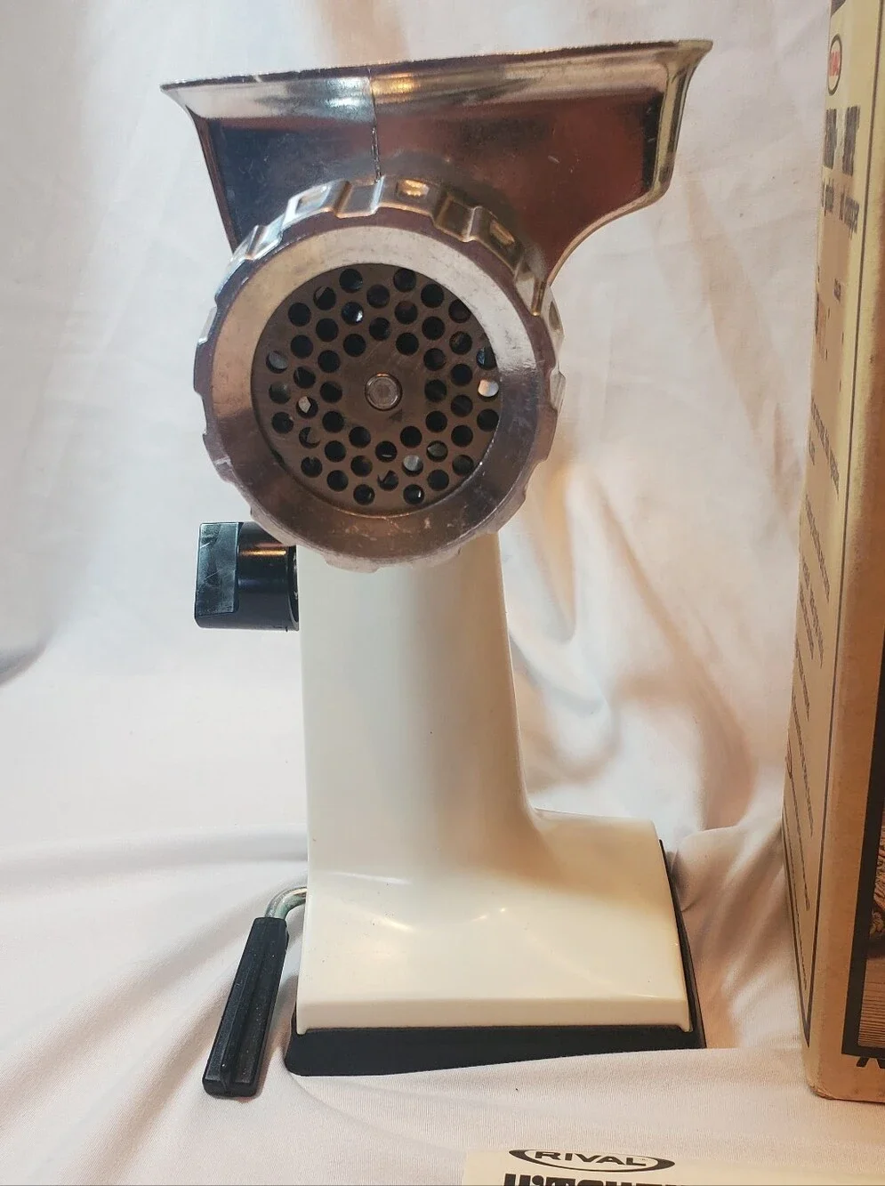 Rival Vintage 1978 Grind-O-Mat White Meat Grinder/Food Chopper #303 Made In USA